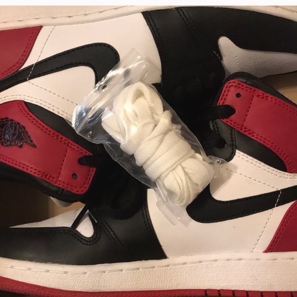 Jordan 1s - Picture 6 of 7